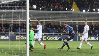  科隆门将超神扑救零封拜仁攻击群  