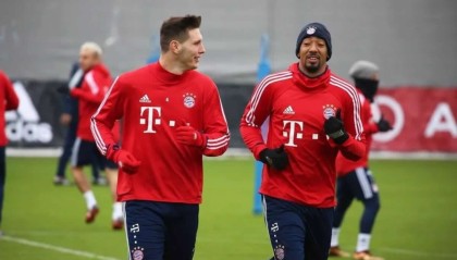  拜仁慕尼黑报价英超中场遭截胡  