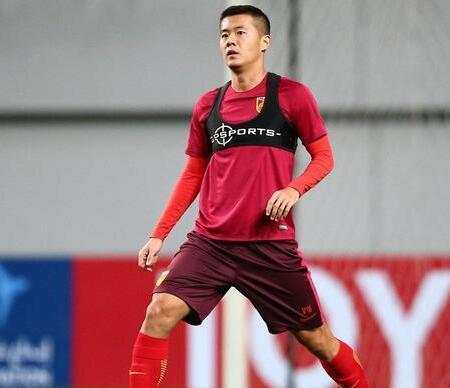  克莱蒙升班马逆袭成功，中场核心入选国家队  